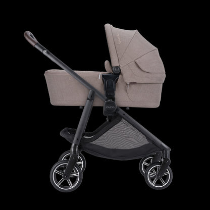 NUNA x BMW SWIV™ STROLLER UMBER